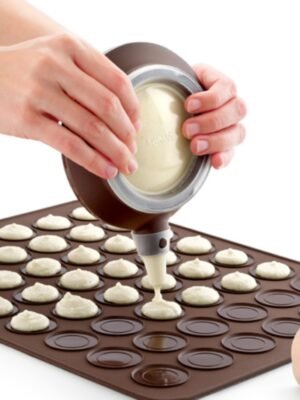 Kitchen Roast Large Size Silicone Pad + Framed Pot + Color Box Baking Macaron Mold Suit