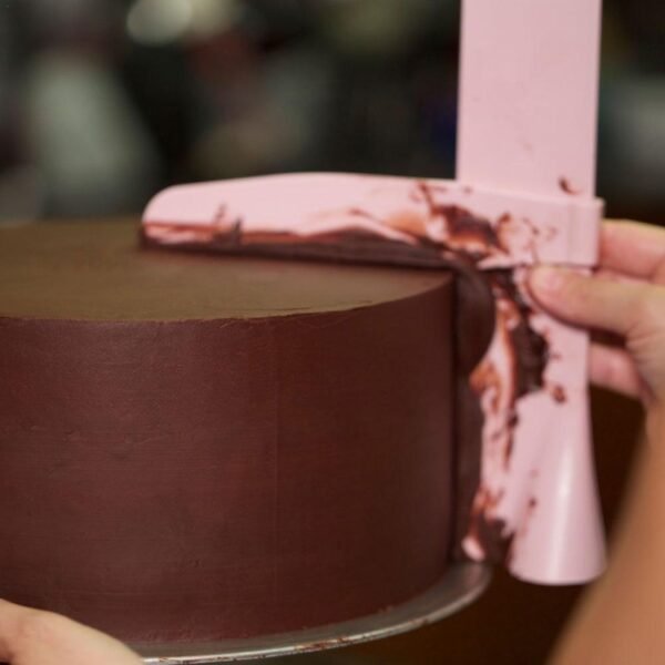 Adjustable DIY Cake Scraper Smoother Fondant Spatulas Cake Edge Smoother Cream