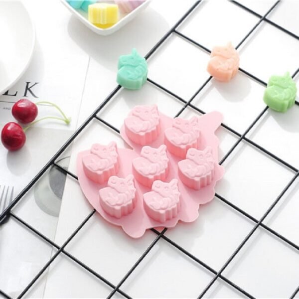TBD05655749_4.jpg Unicorn Pony Chocolate Candy Cake Baking Silicone Mold Color Random Delivery